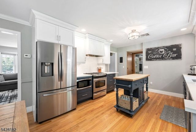 5 East St, Wanaque Boro, NJ 07465