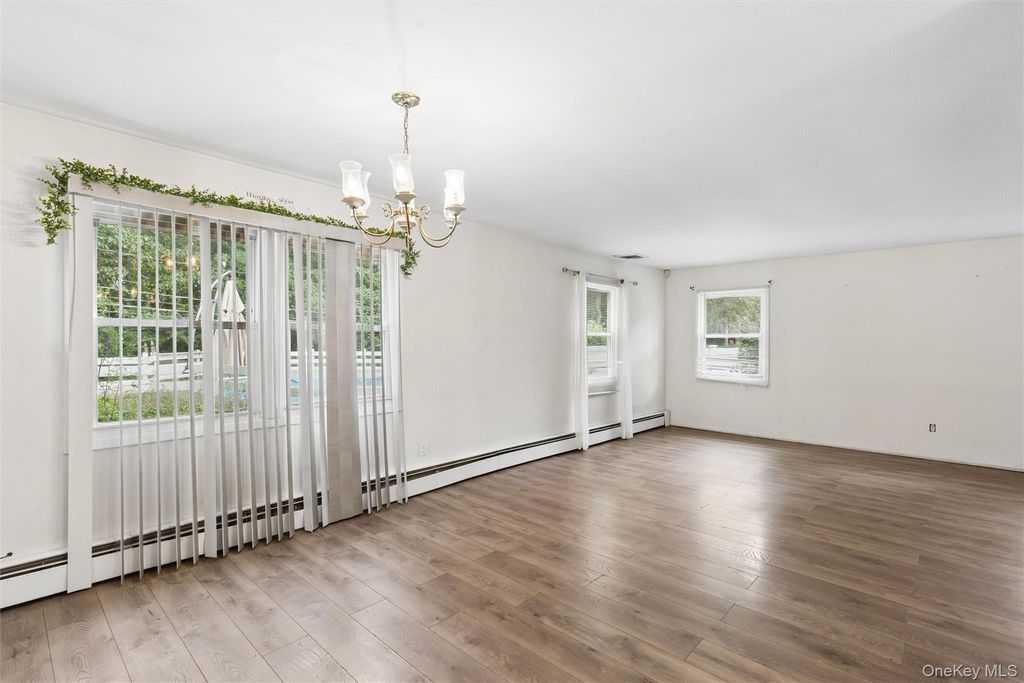 19 Wintergreen Drive, Coram, NY 11727 — photo 4