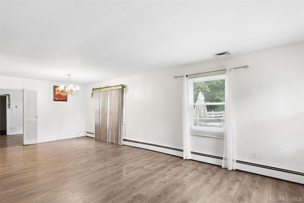 19 Wintergreen Drive, Coram, NY 11727 — photo 5