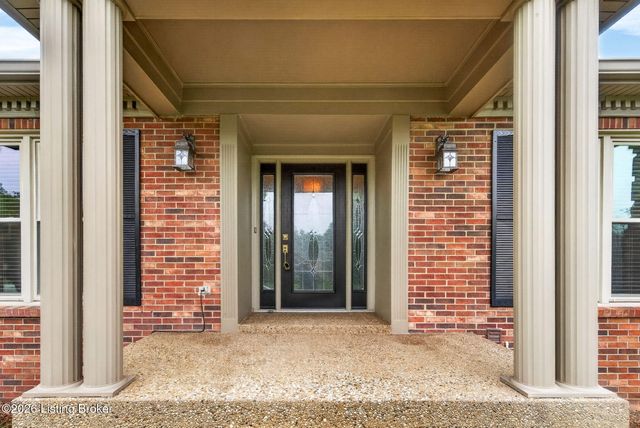 4407 Mosaic Ct, Louisville, KY 40299