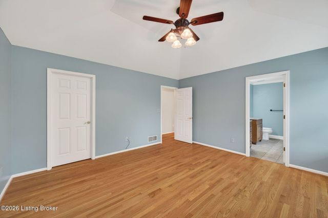 4407 Mosaic Ct, Louisville, KY 40299