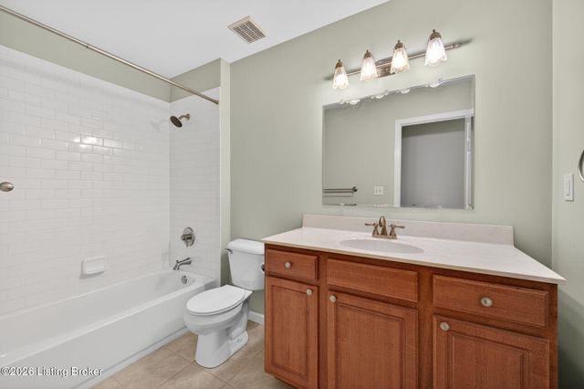 4407 Mosaic Ct, Louisville, KY 40299