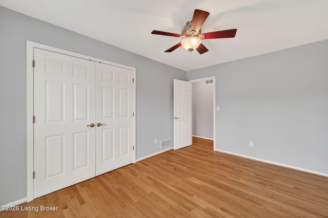 4407 Mosaic Ct, Louisville, KY 40299