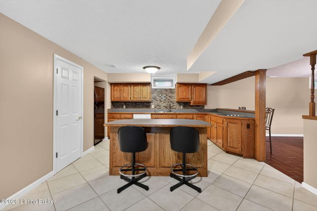 4407 Mosaic Ct, Louisville, KY 40299