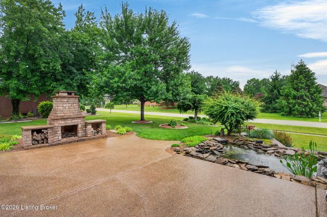 4407 Mosaic Ct, Louisville, KY 40299