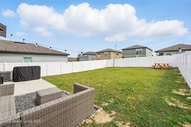 2024 HEMINGWAY CIRCLE, Groveland, FL 34736
