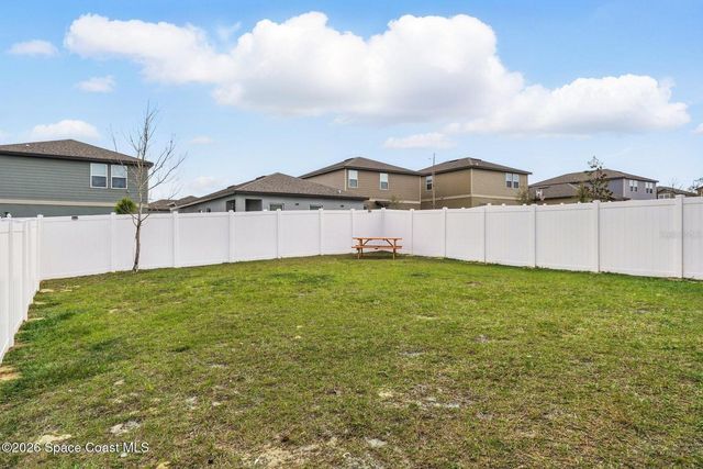 2024 HEMINGWAY CIRCLE, Groveland, FL 34736