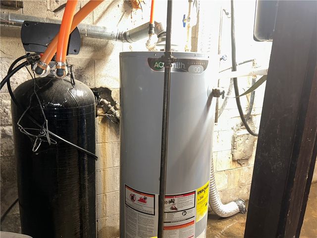 1300 Townline Road, Mayport, PA 16240