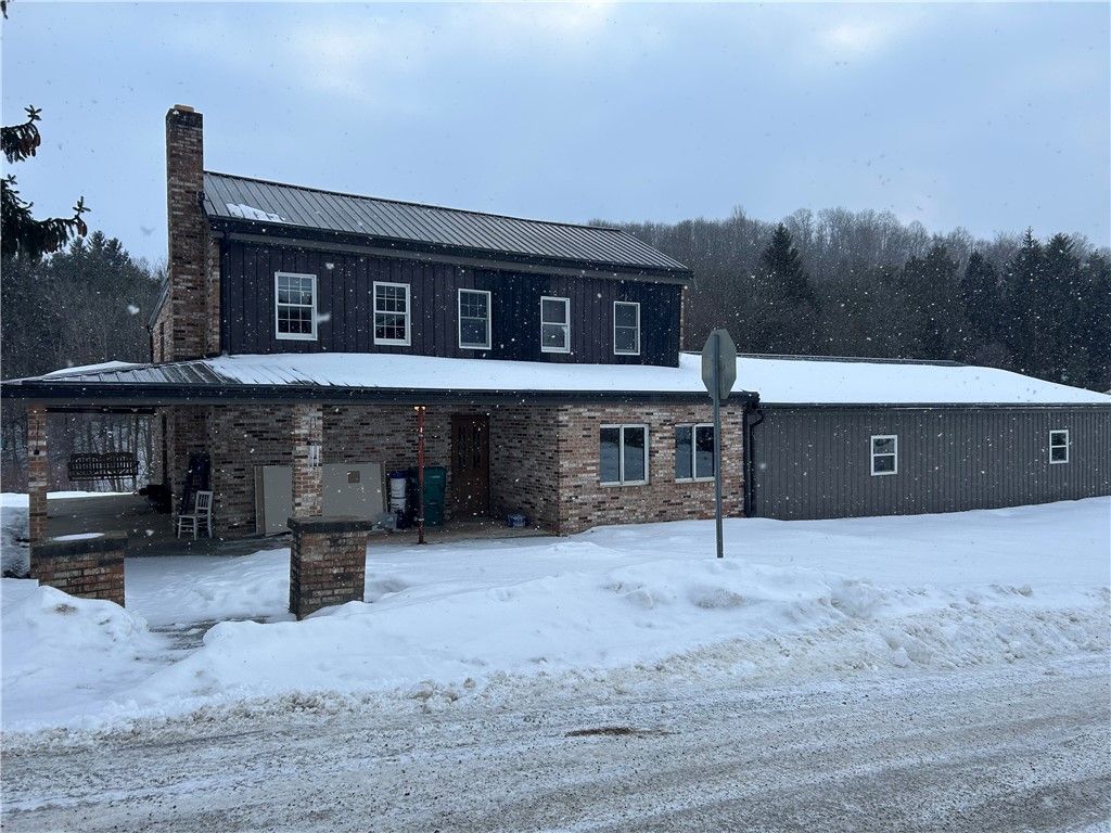 1300 Townline Road, Mayport, PA 16240