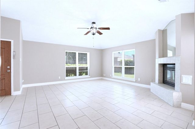 7502 Addicks Clodine Road, Houston, TX 77083