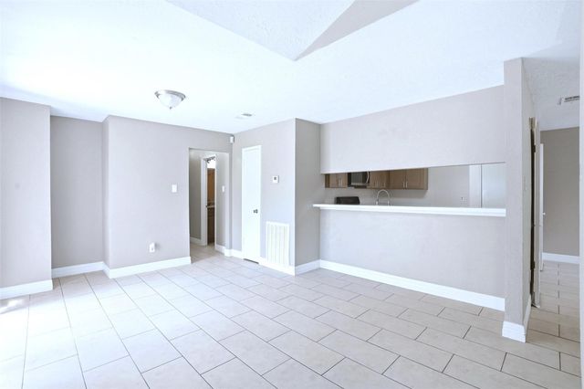 7502 Addicks Clodine Road, Houston, TX 77083