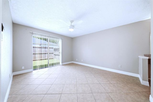 7502 Addicks Clodine Road, Houston, TX 77083