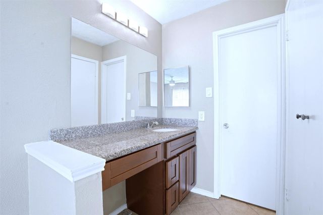 7502 Addicks Clodine Road, Houston, TX 77083
