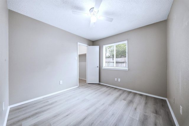 7502 Addicks Clodine Road, Houston, TX 77083