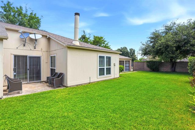 7502 Addicks Clodine Road, Houston, TX 77083
