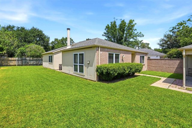 7502 Addicks Clodine Road, Houston, TX 77083