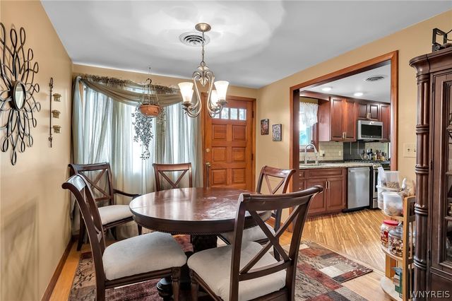 145 Cresthaven Drive, Amherst, NY 14225