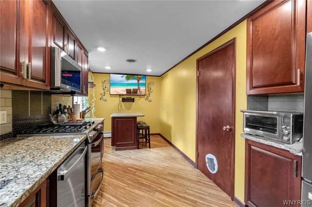 145 Cresthaven Drive, Amherst, NY 14225
