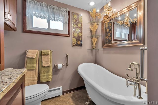 145 Cresthaven Drive, Amherst, NY 14225