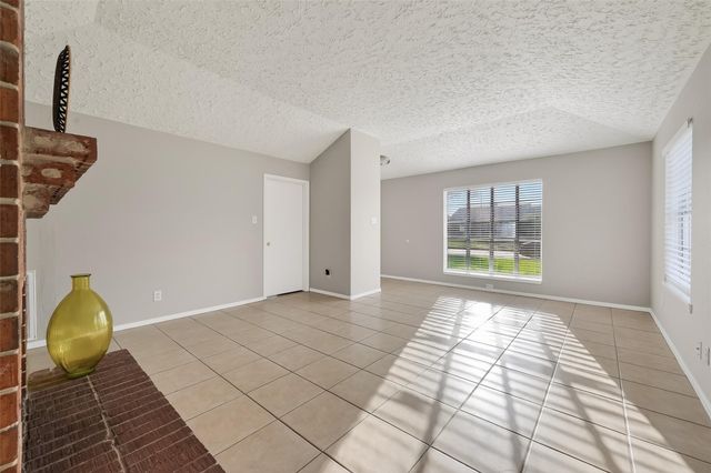 9111 Benthos Drive, Houston, TX 77083