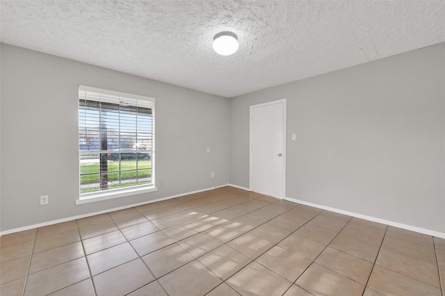 9111 Benthos Drive, Houston, TX 77083