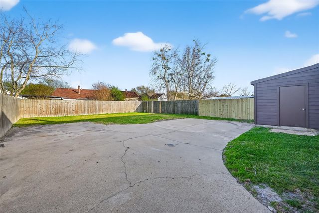 9111 Benthos Drive, Houston, TX 77083