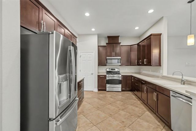 11188 GRAND WINTHROP AVENUE, Riverview, FL 33578