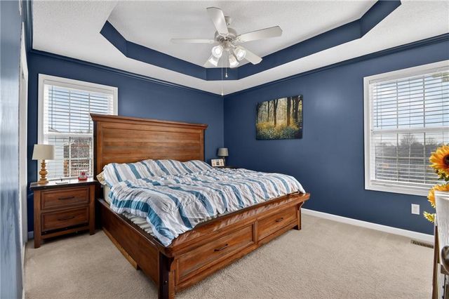 714 S Sunset Lane, Raymore, MO 64083