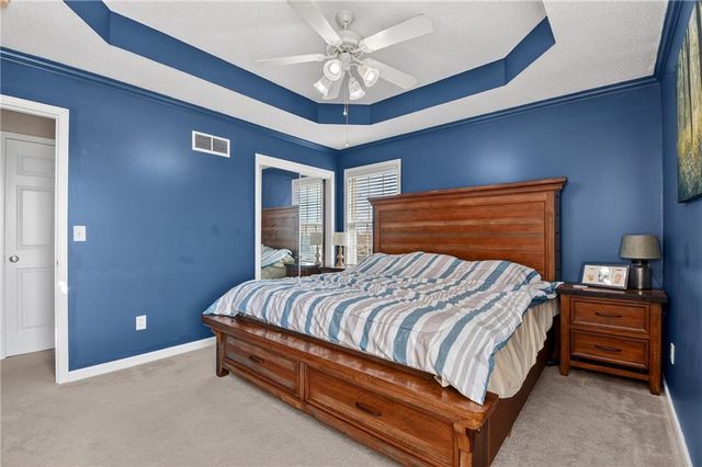 714 S Sunset Lane, Raymore, MO 64083