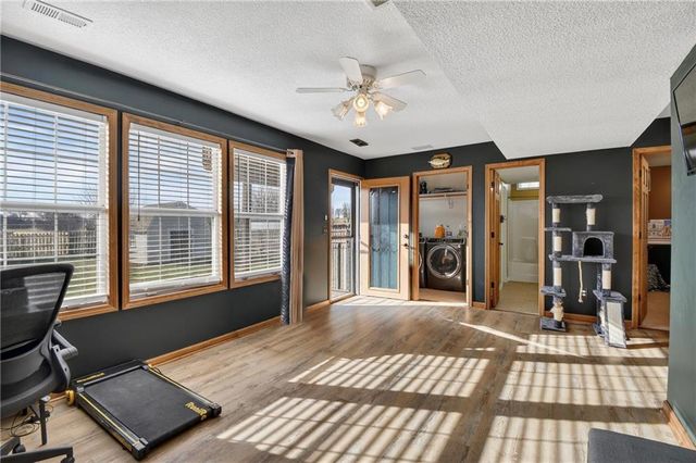 714 S Sunset Lane, Raymore, MO 64083