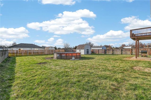 714 S Sunset Lane, Raymore, MO 64083