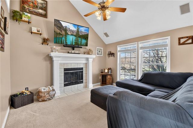 714 S Sunset Lane, Raymore, MO 64083