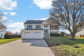 714 S Sunset Lane, Raymore, MO 64083