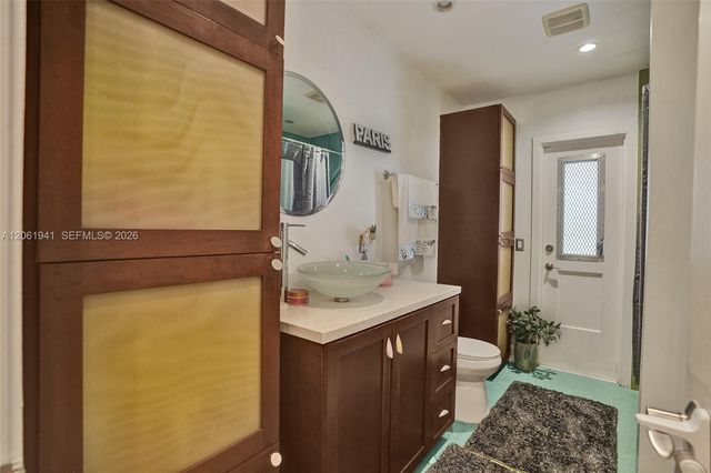 5306 Roosevelt Street, Hollywood, FL 33021