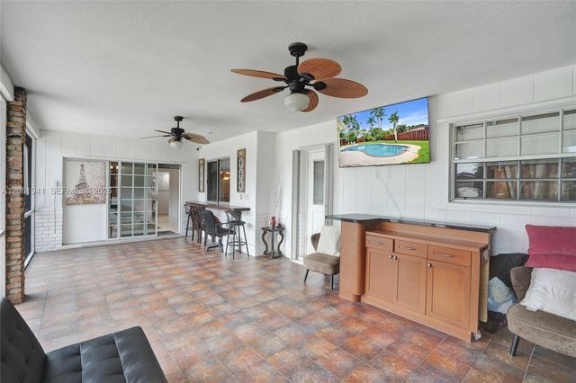5306 Roosevelt Street, Hollywood, FL 33021
