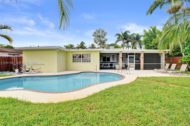 5306 Roosevelt Street, Hollywood, FL 33021