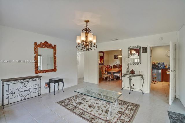 5306 Roosevelt Street, Hollywood, FL 33021