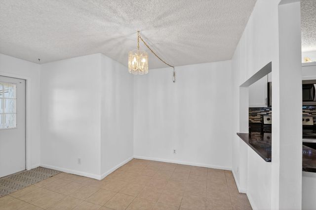 4723 Sable Pine Circle N D2, West Palm Beach, FL 33417