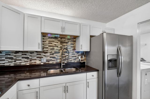 4723 Sable Pine Circle N D2, West Palm Beach, FL 33417