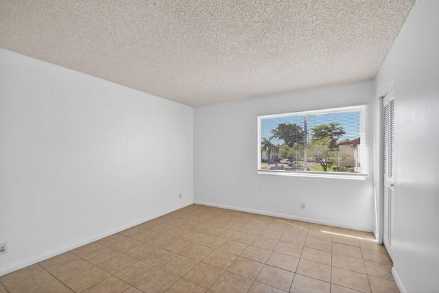 4723 Sable Pine Circle N D2, West Palm Beach, FL 33417