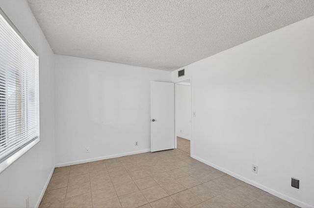 4723 Sable Pine Circle N D2, West Palm Beach, FL 33417