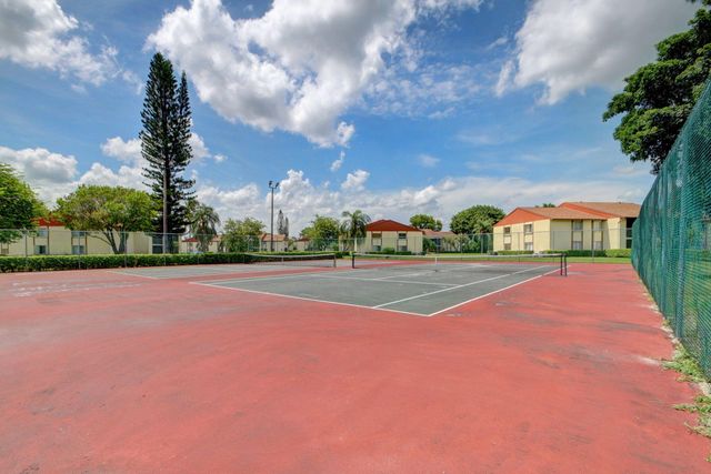 4723 Sable Pine Circle N D2, West Palm Beach, FL 33417