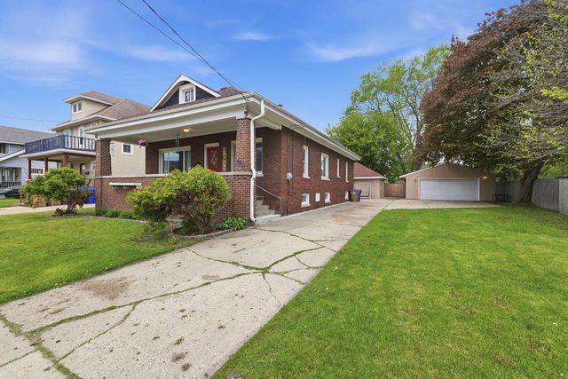 4518 20th AVENUE, Kenosha, WI 53140