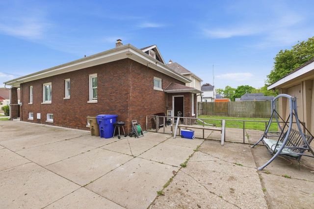 4518 20th AVENUE, Kenosha, WI 53140
