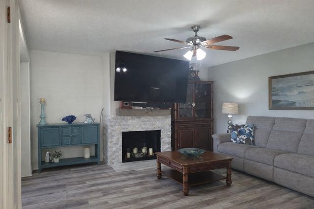 14521 CATALINA CIRCLE, Seminole, FL 33776