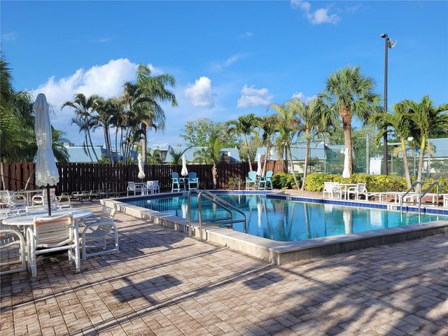 14521 CATALINA CIRCLE, Seminole, FL 33776