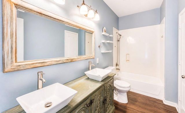 16715 Bending Creek Lane, Friendswood, TX 77546