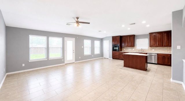16715 Bending Creek Lane, Friendswood, TX 77546