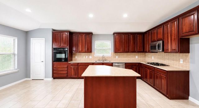 16715 Bending Creek Lane, Friendswood, TX 77546