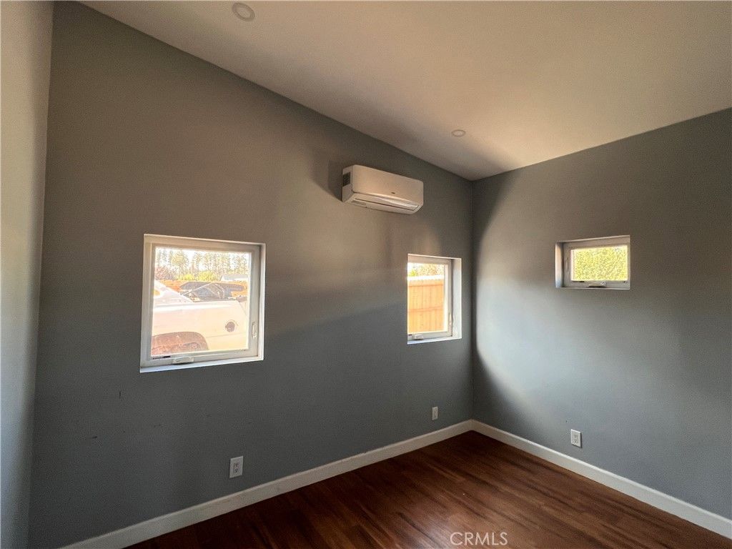 Image 6 of property listing at 1563 Sawpeck Way, Paradise, CA 95969